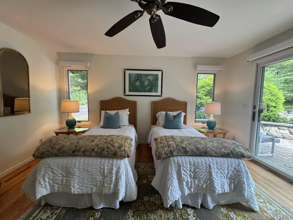 26 Woodedge Trail Quogue NY 11959