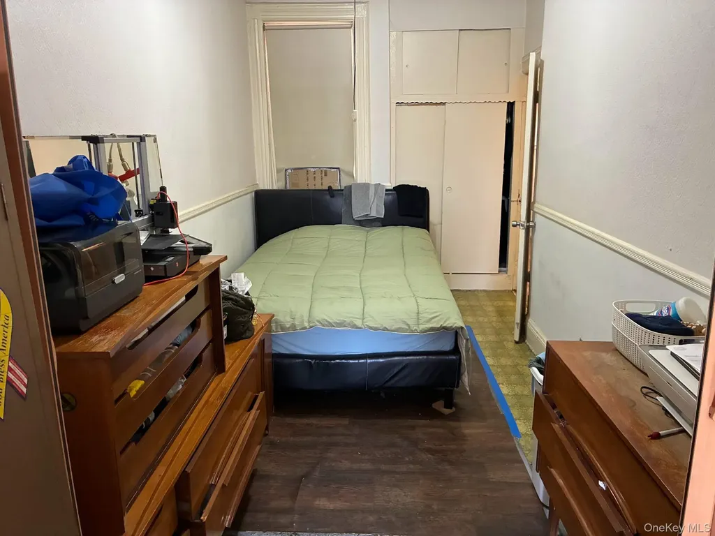 6629 Myrtle Avenue Glendale NY 11385