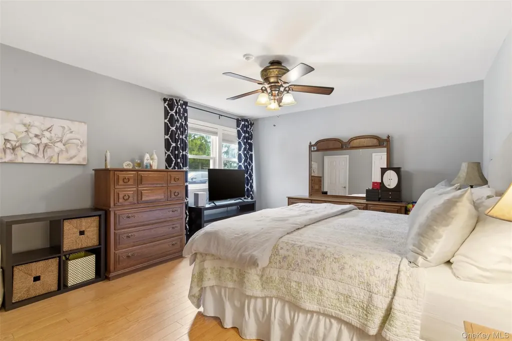 47 Forge Lane Coram NY 11727