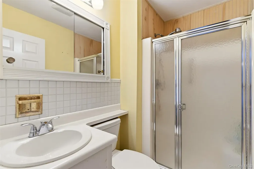 47 Forge Lane Coram NY 11727