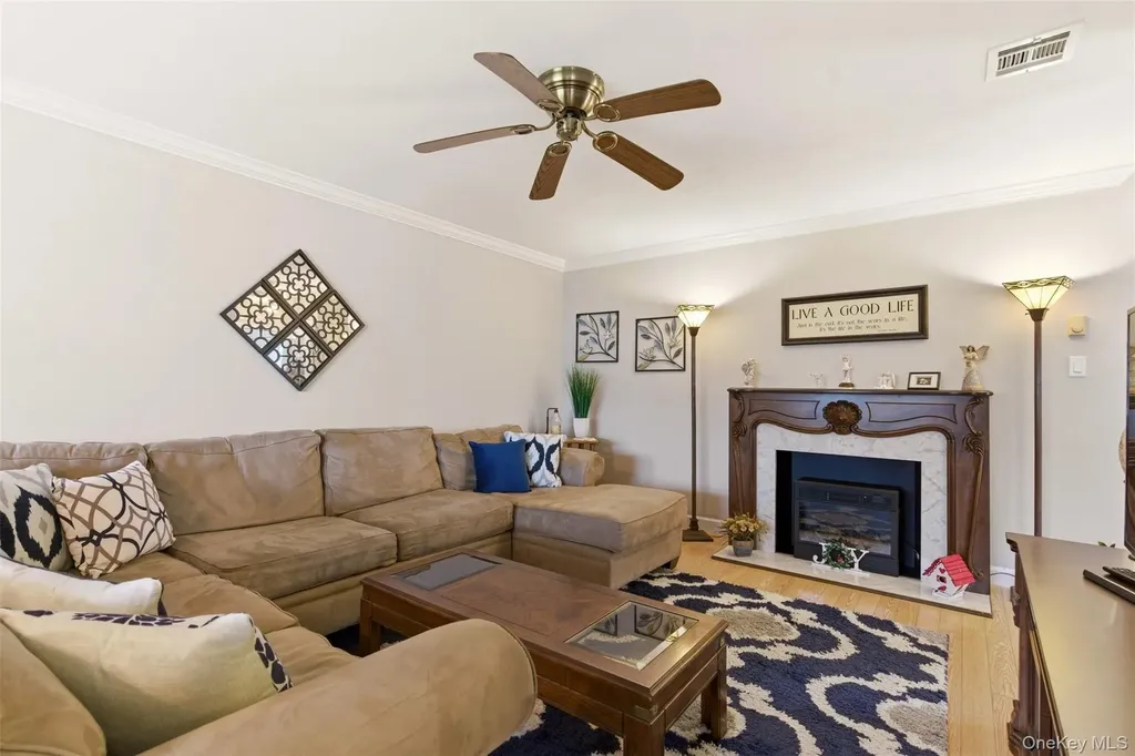 47 Forge Lane Coram NY 11727