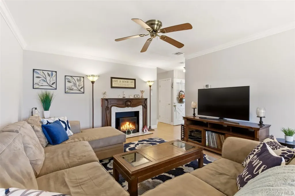 47 Forge Lane Coram NY 11727