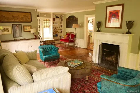 521 Barrett Hill Road Mahopac NY 10541