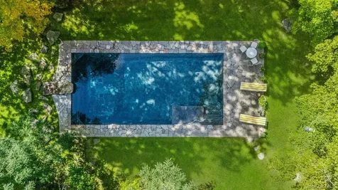 521 Barrett Hill Road Mahopac NY 10541