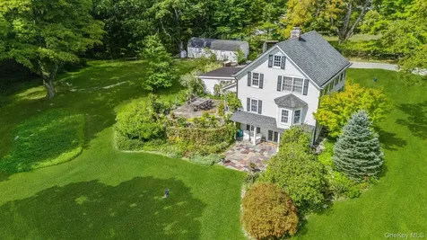 521 Barrett Hill Road Mahopac NY 10541