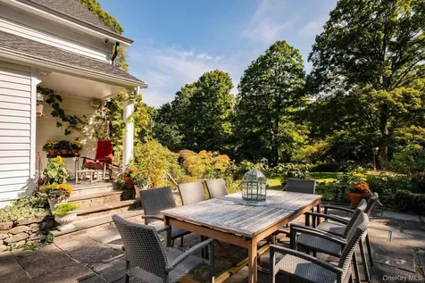 521 Barrett Hill Road Mahopac NY 10541