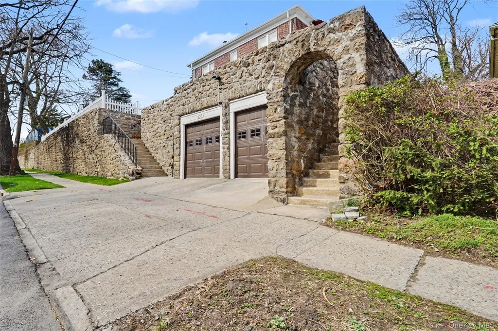 635 E Lincoln Avenue Mount Vernon NY 10552
