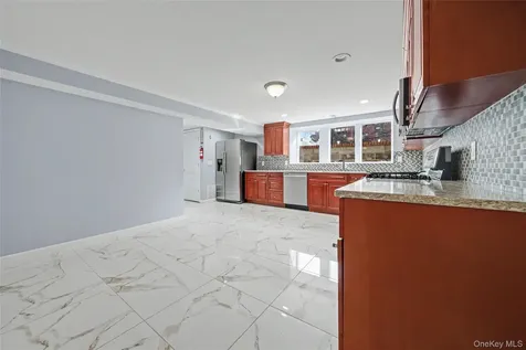 635 E Lincoln Avenue Mount Vernon NY 10552