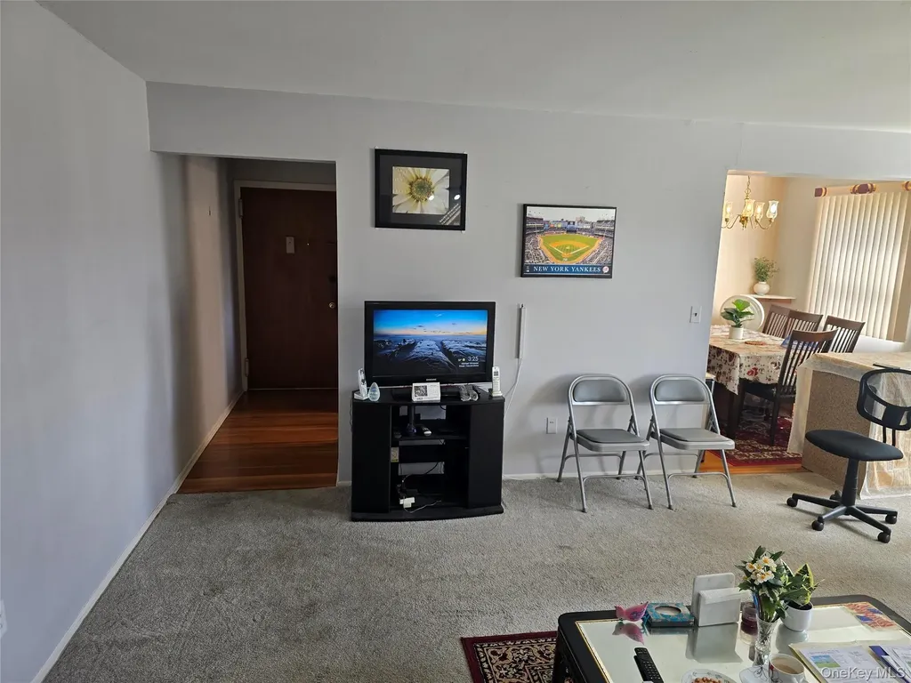 14 Normandy Village Nanuet NY 10954