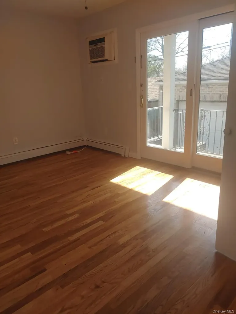 81-12 Commonwealth Boulevard Bellerose NY 11426