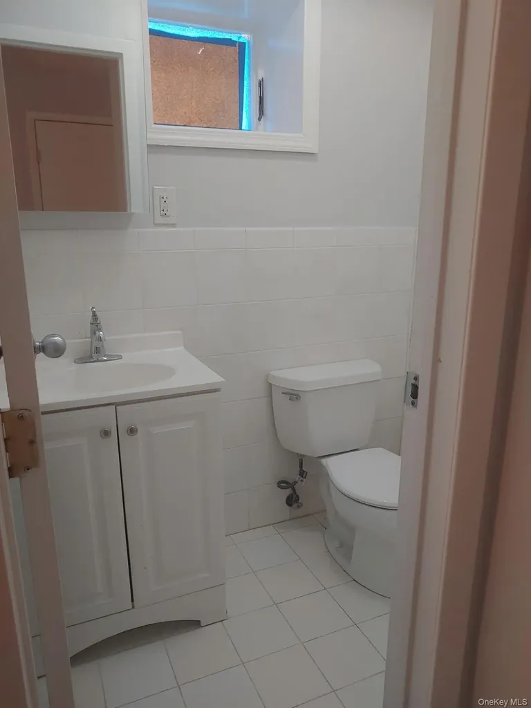 81-12 Commonwealth Boulevard Bellerose NY 11426