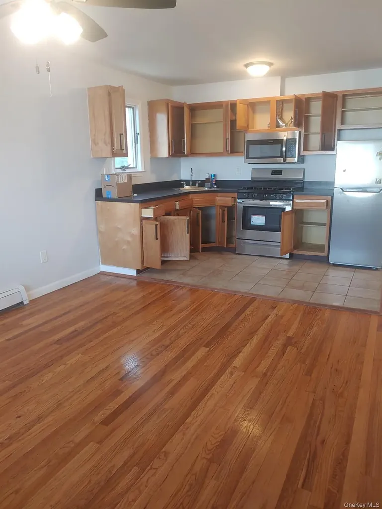 81-12 Commonwealth Boulevard Bellerose NY 11426