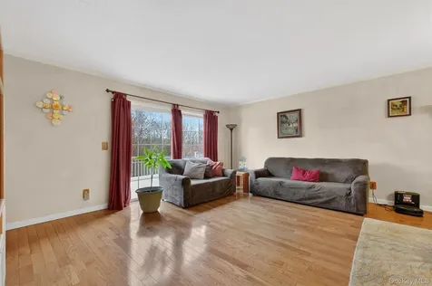 1504 Scarborough Drive Brewster NY 10509
