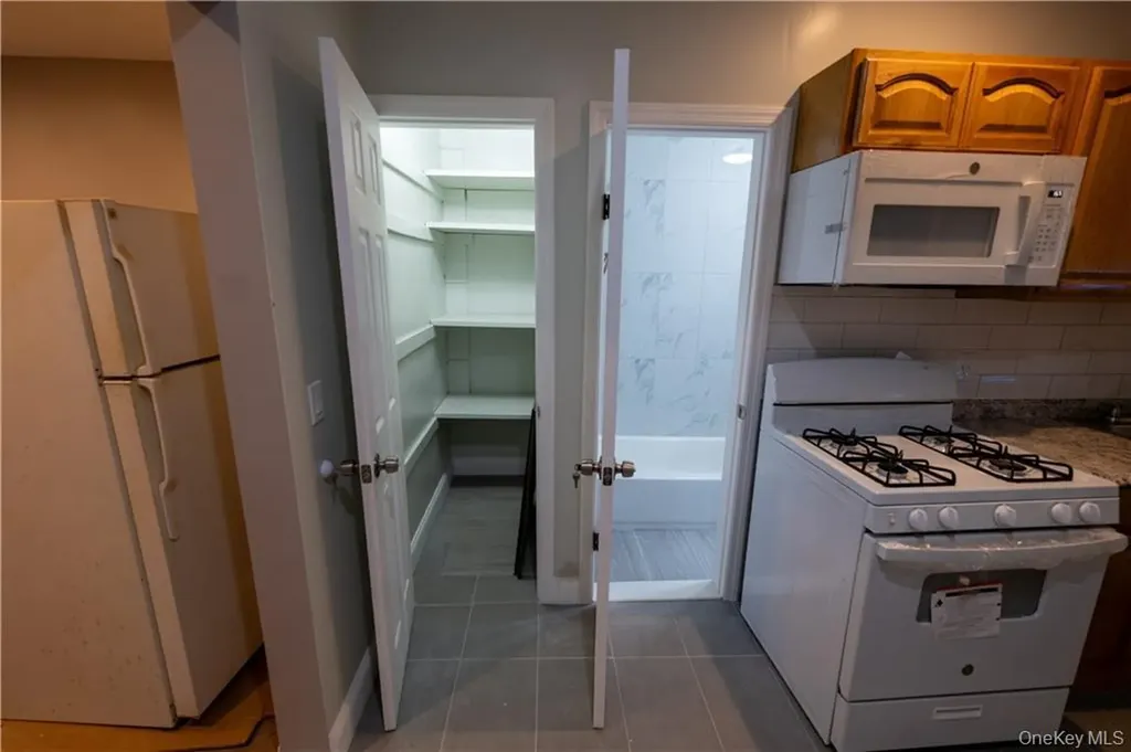 9728 Flatlands Avenue Brooklyn NY 11236