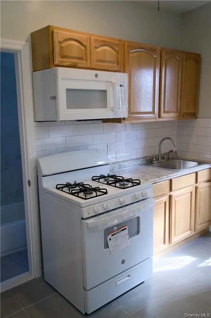 9728 Flatlands Avenue Brooklyn NY 11236