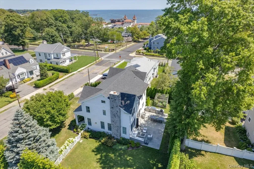 100 Dearborn Avenue Rye NY 10580