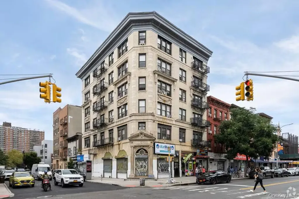 87 Graham Avenue Brooklyn NY 11206