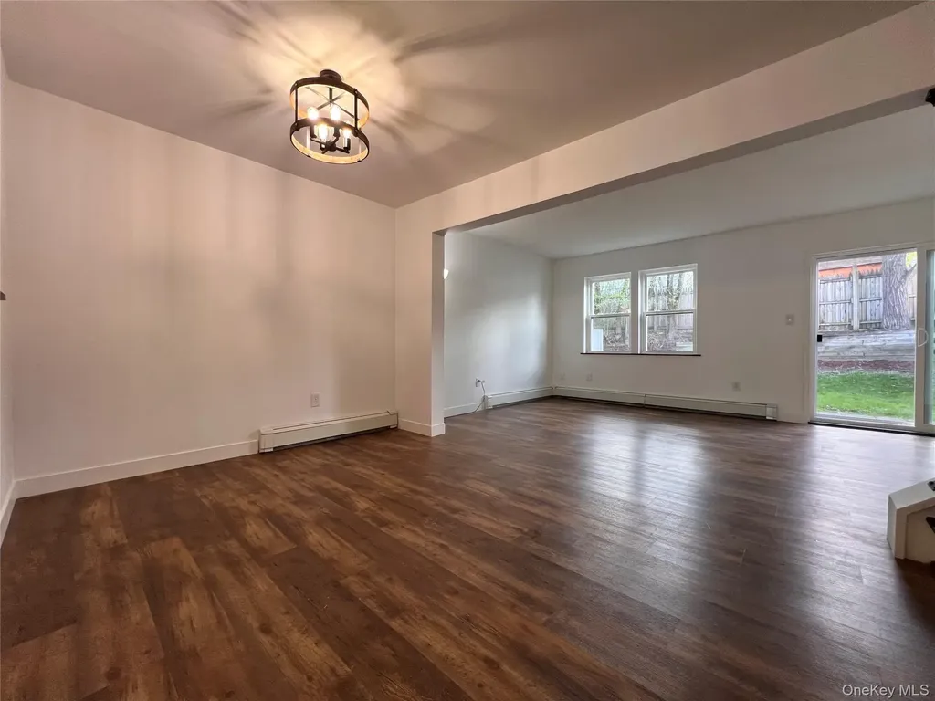 524 Saracino Drive Maybrook NY 12543