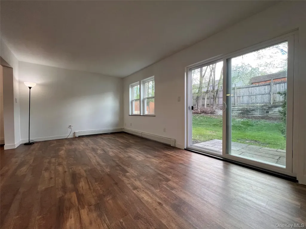 524 Saracino Drive Maybrook NY 12543