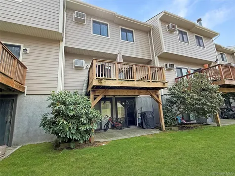 5007 Chelsea Cove N Hopewell Junction NY 12533