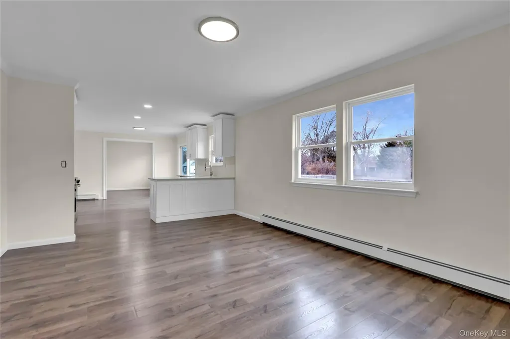 85 Patchogue Avenue Mastic NY 11950