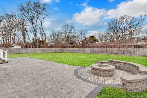 85 Patchogue Avenue Mastic NY 11950