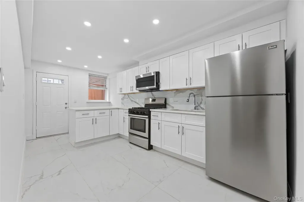 3121 Mickle Avenue Bronx NY 10469