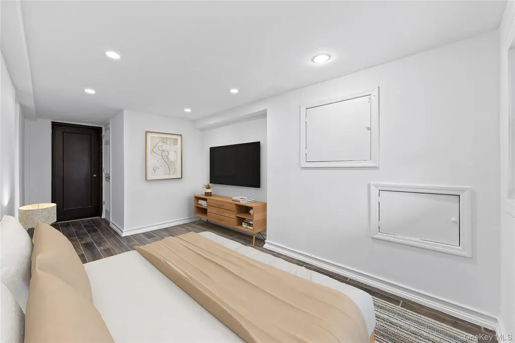 3121 Mickle Avenue Bronx NY 10469