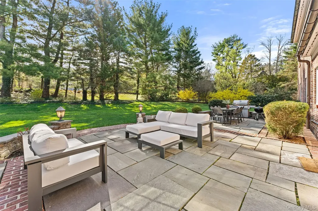50 Greendale Road Scarsdale NY 10583