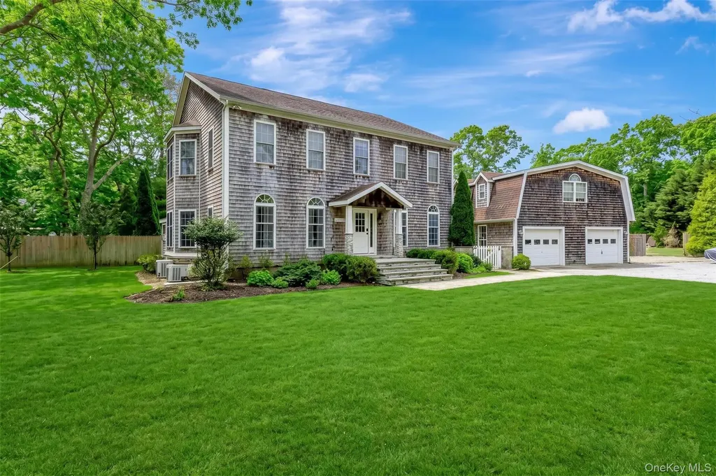26 Box Tree Road East Quogue NY 11942