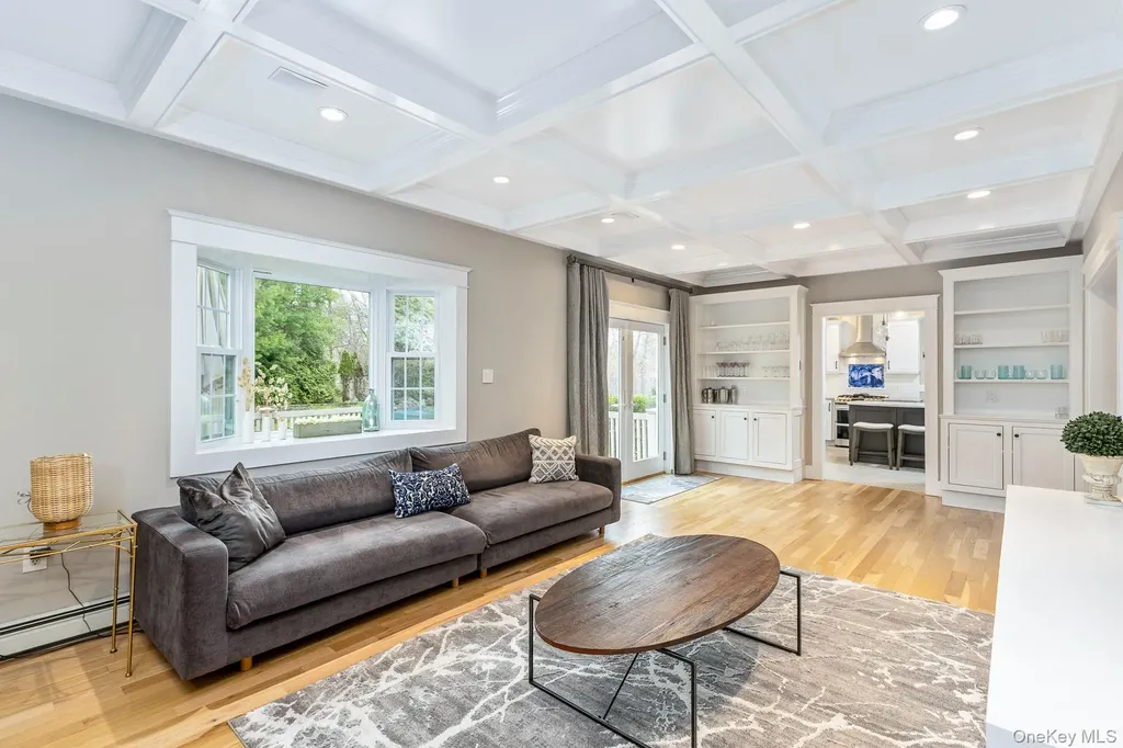 26 Box Tree Road East Quogue NY 11942