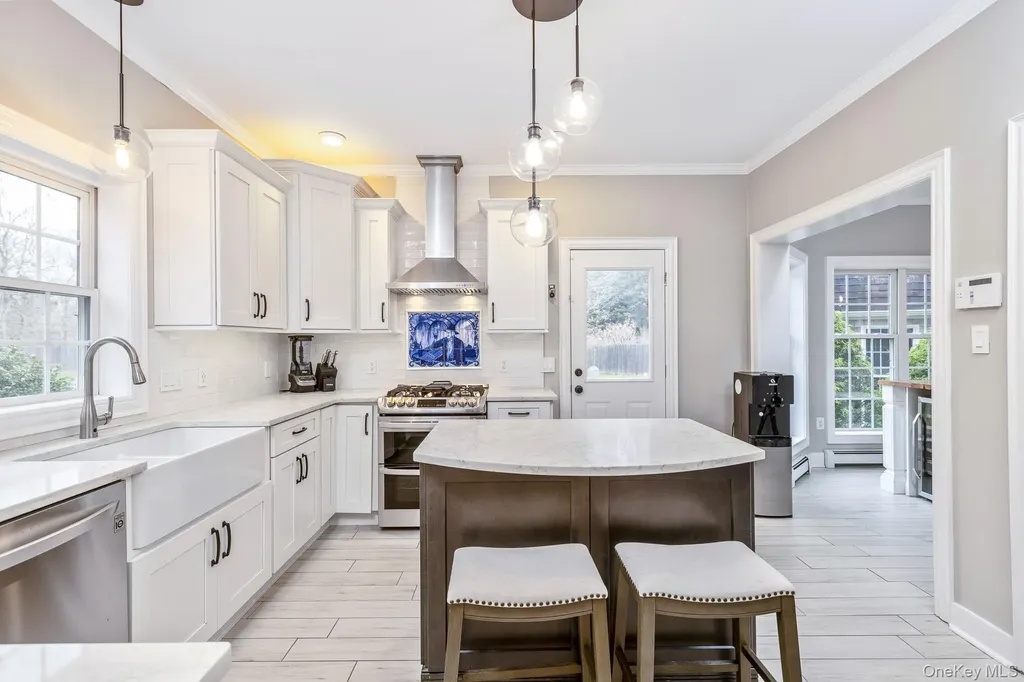 26 Box Tree Road East Quogue NY 11942