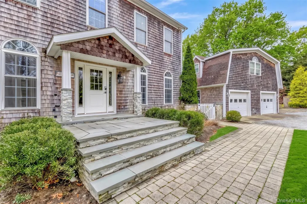 26 Box Tree Road East Quogue NY 11942