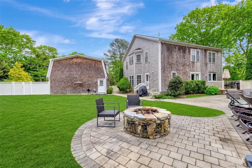 26 Box Tree Road East Quogue NY 11942