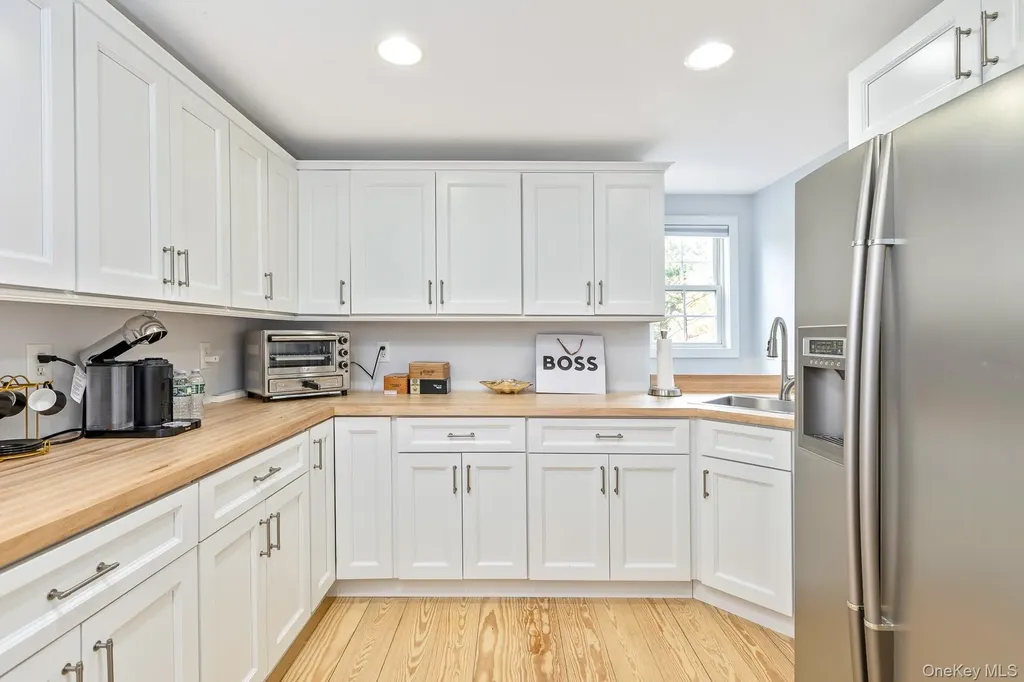26 Box Tree Road East Quogue NY 11942