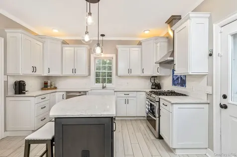 26 Box Tree Road East Quogue NY 11942