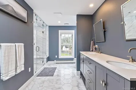 26 Box Tree Road East Quogue NY 11942