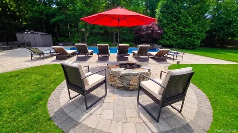 26 Box Tree Road East Quogue NY 11942