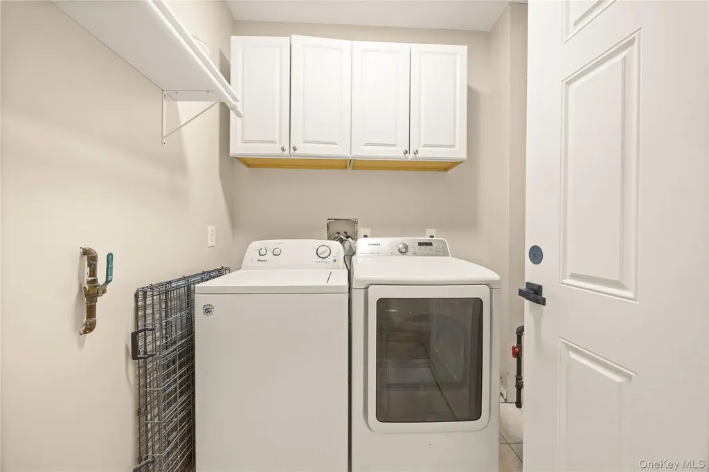 5 Jacqueline Way North Babylon NY 11703