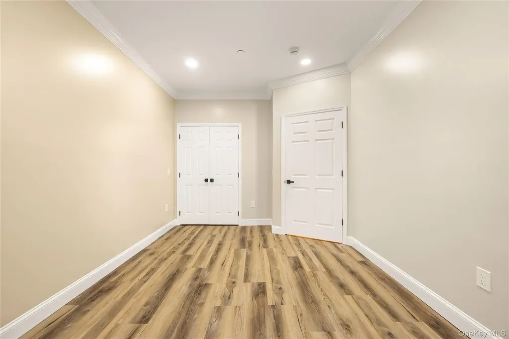 5 Jacqueline Way North Babylon NY 11703