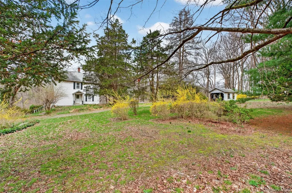 16 Hamilton Road Wappingers Falls NY 12590