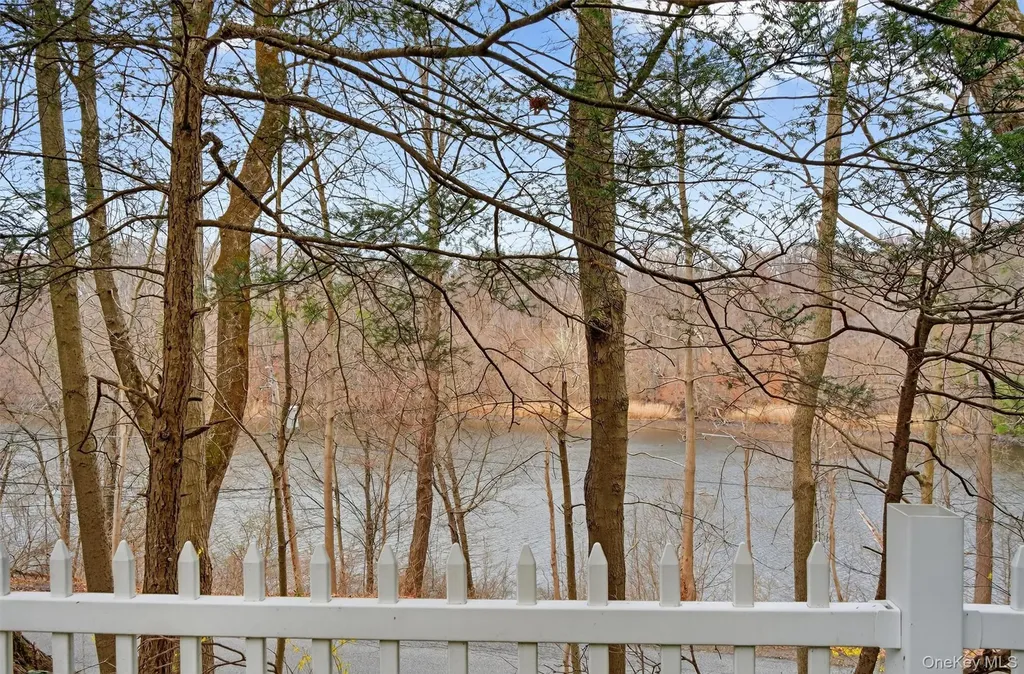 16 Hamilton Road Wappingers Falls NY 12590