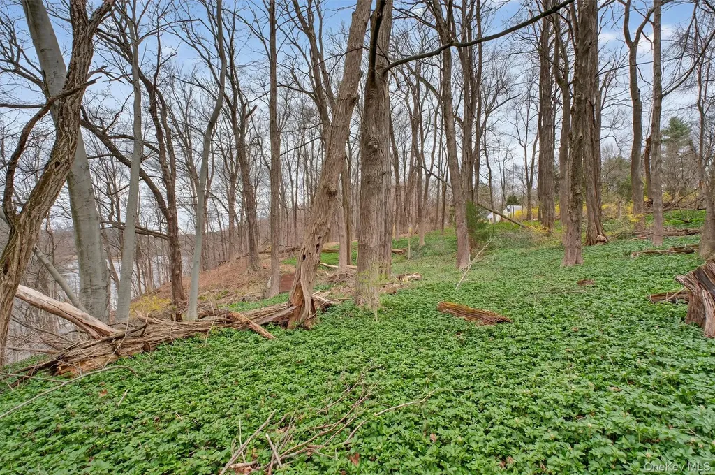 16 Hamilton Road Wappingers Falls NY 12590