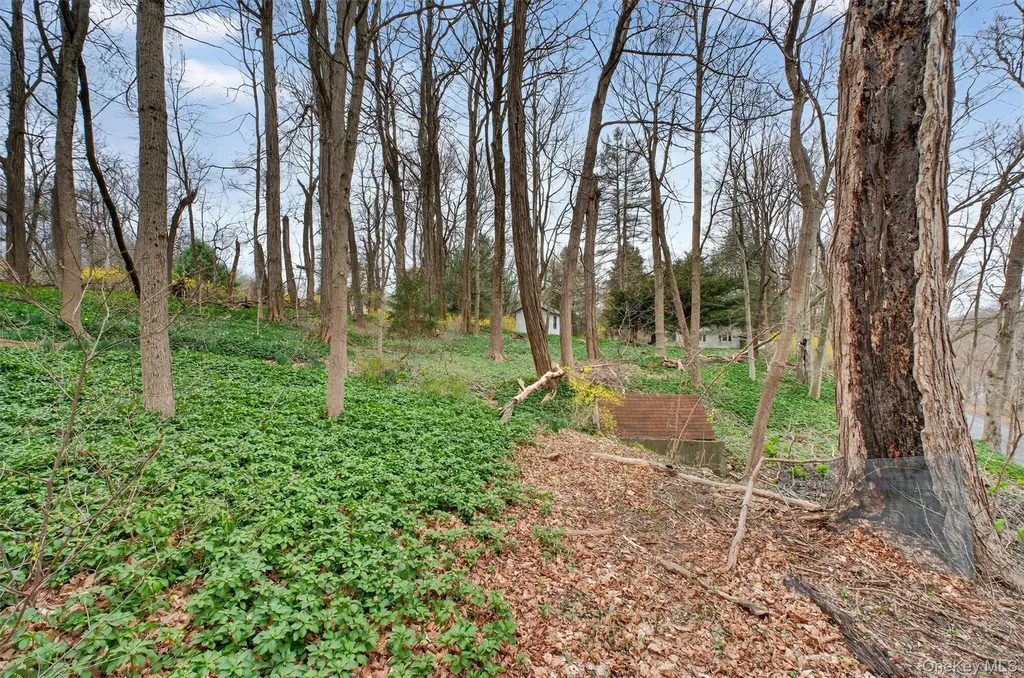 16 Hamilton Road Wappingers Falls NY 12590