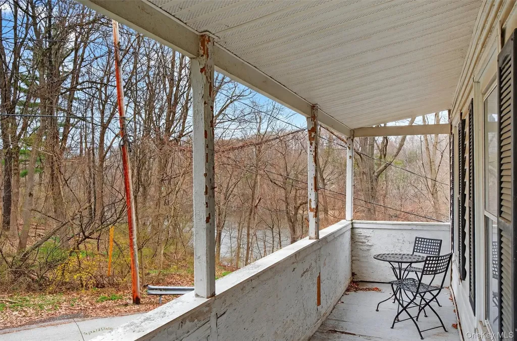 16 Hamilton Road Wappingers Falls NY 12590