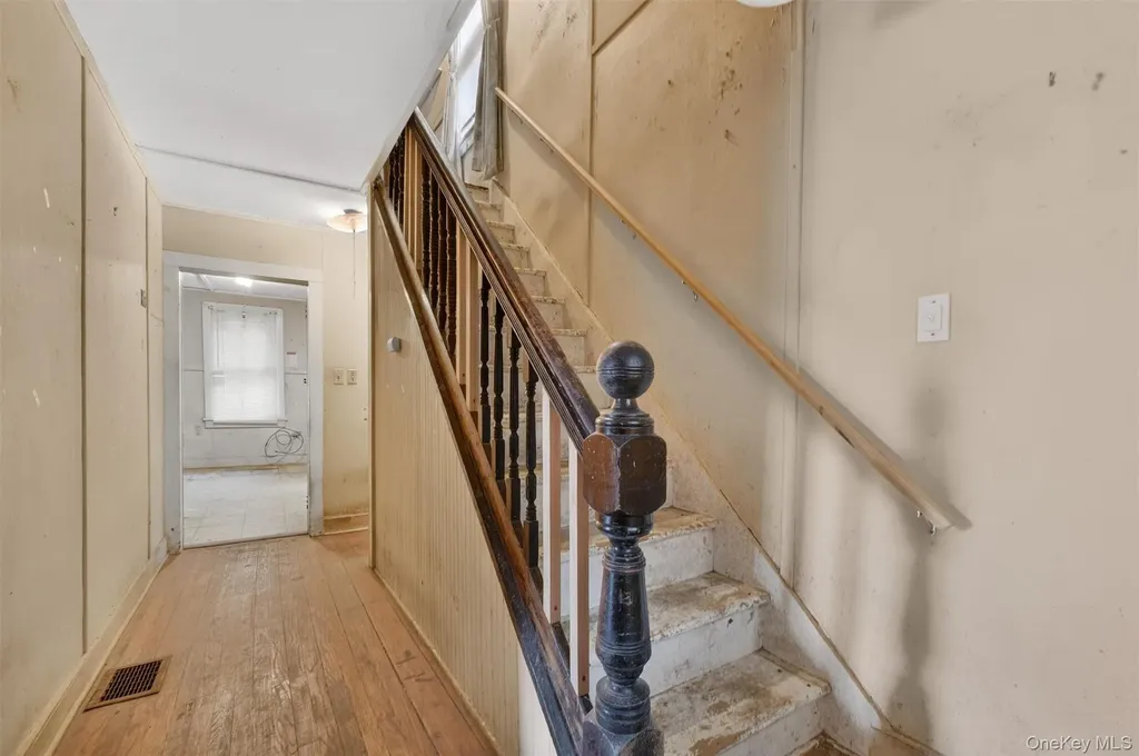 16 Hamilton Road Wappingers Falls NY 12590
