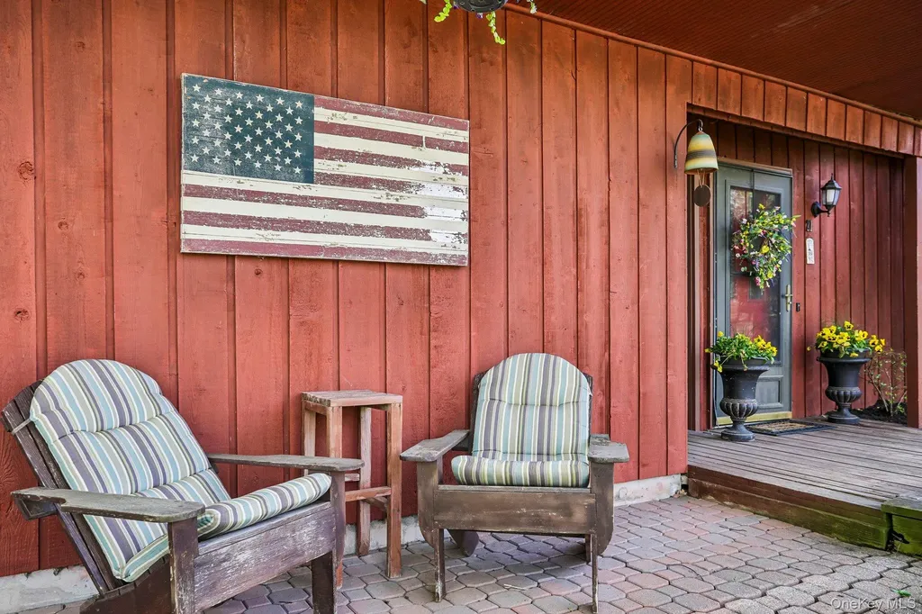 21 Stonehouse Road Somers NY 10589