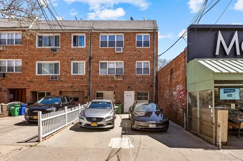 5263 65th Place Maspeth NY 11378
