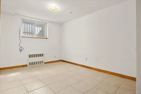 5263 65th Place Maspeth NY 11378