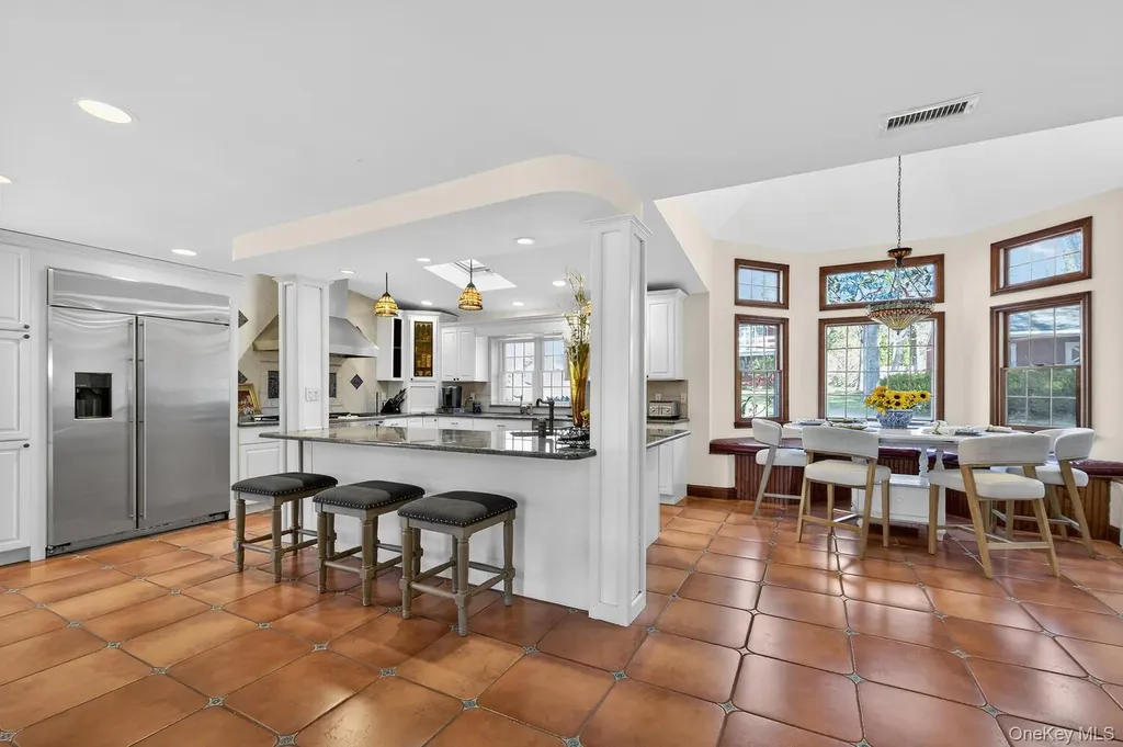 16 Beach Road Northport NY 11768